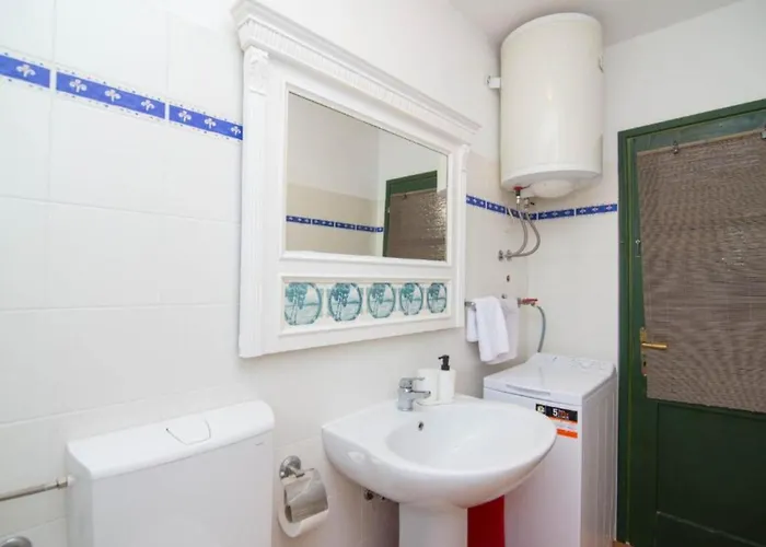 Hilltop Oasis Appartement